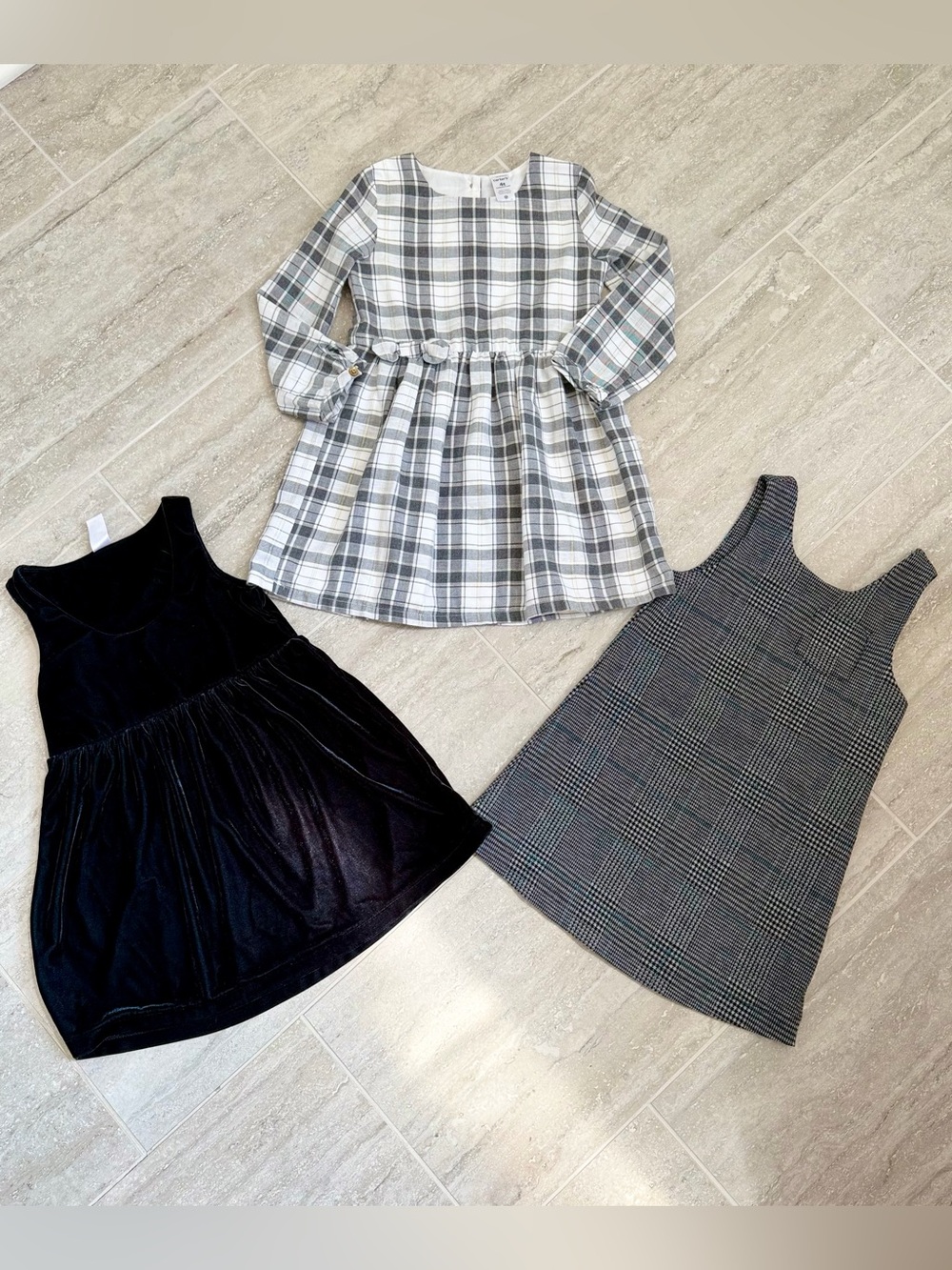 Girls 4T Dress Lot Carter’s Old Navy Plaid Black Velvet Holiday Fall 3 Piece